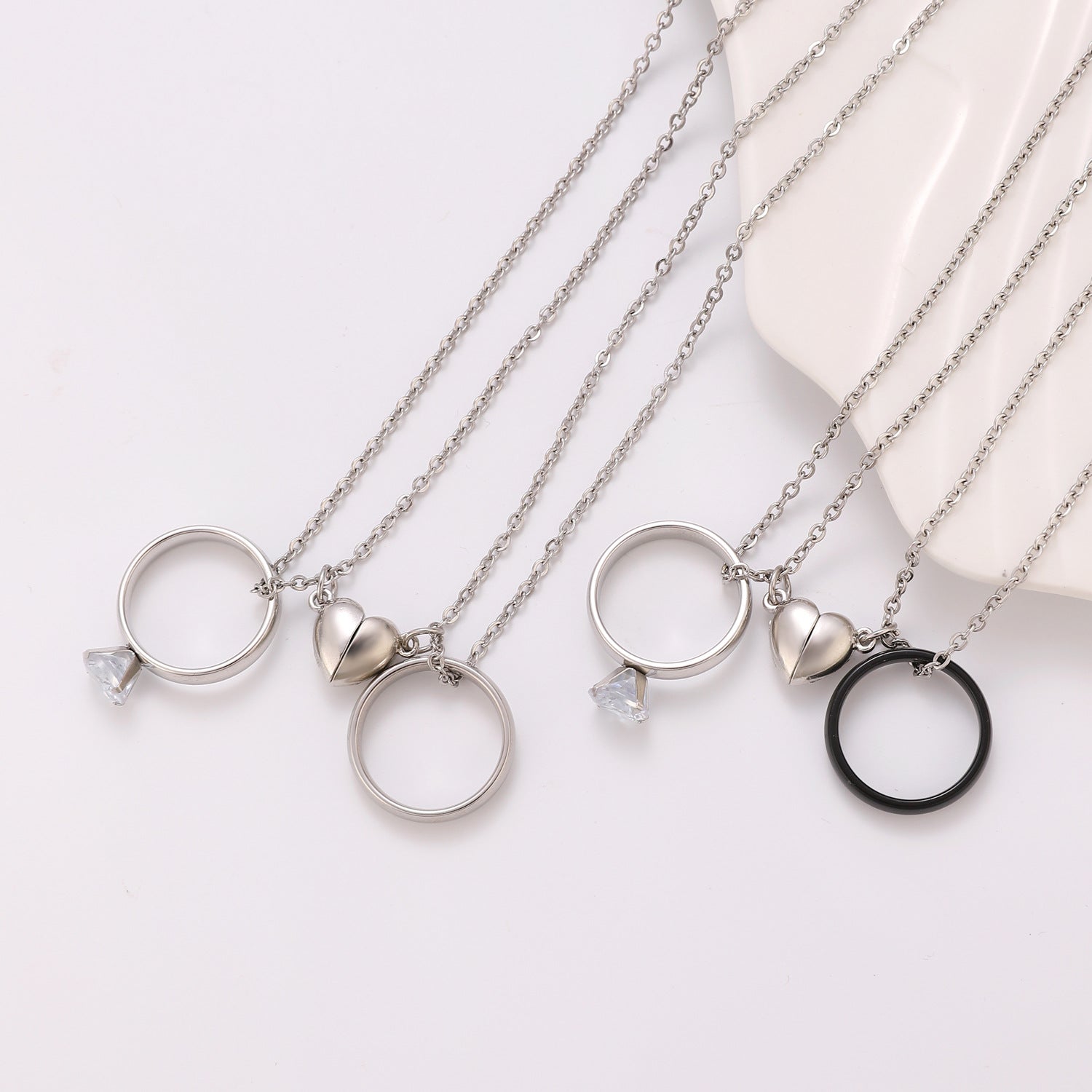 Couple'S Heart-Shaped Magnetic Jewelry Set