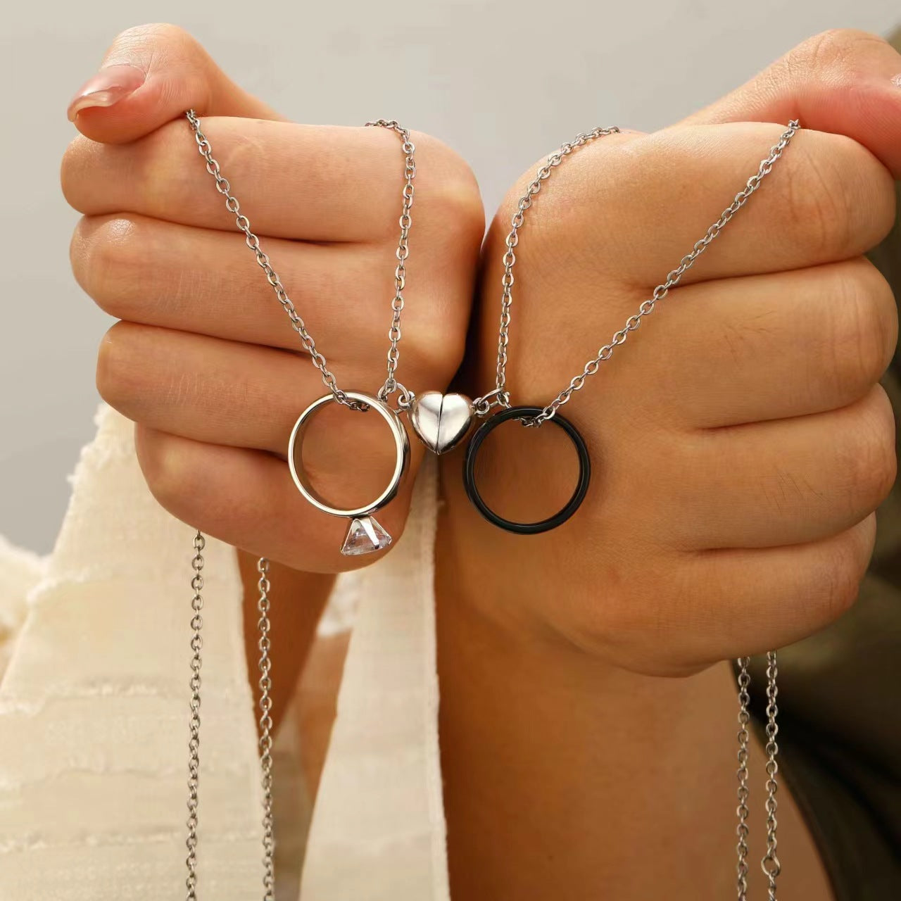Couple'S Heart-Shaped Magnetic Jewelry Set