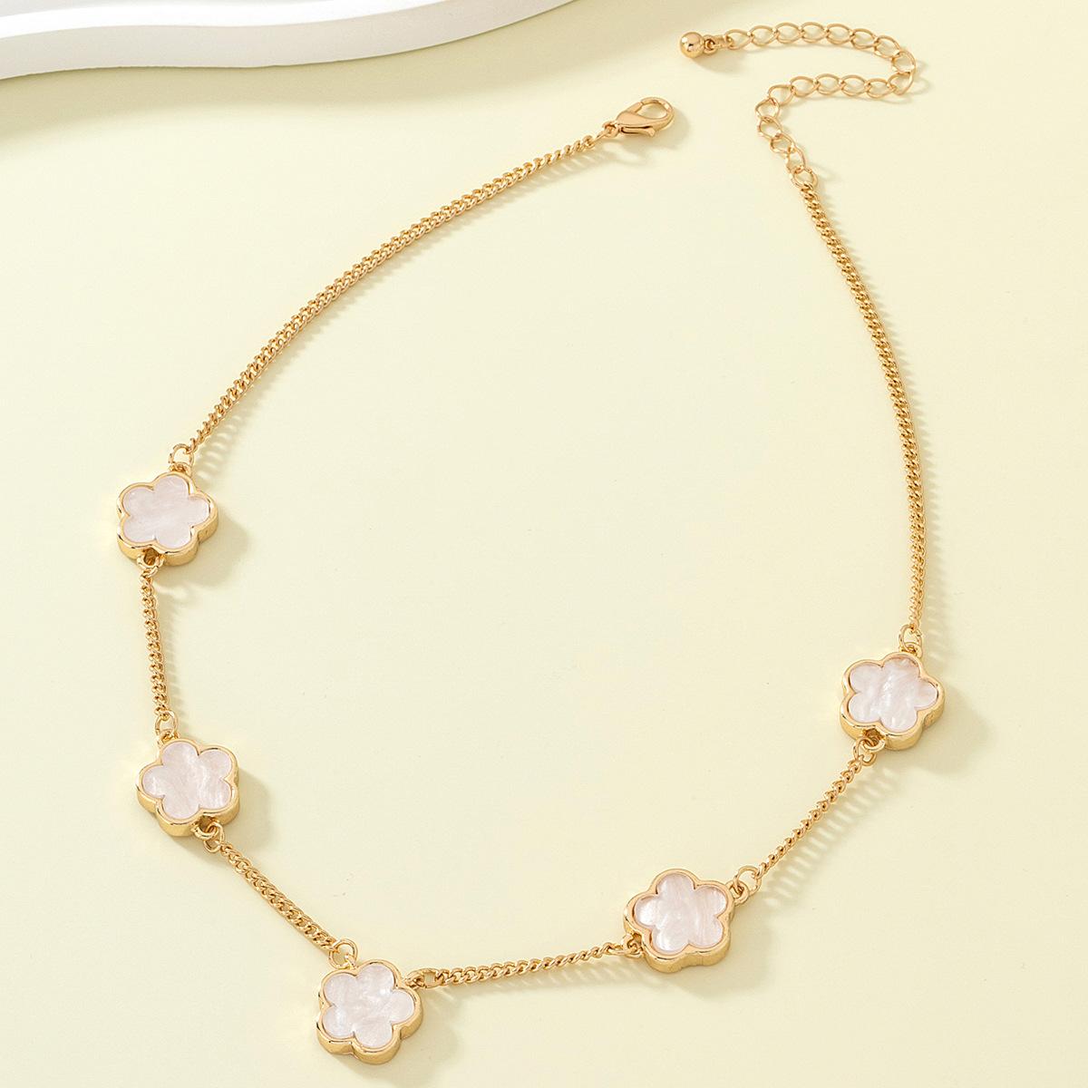 Collar de Trébol Verde Estilo Vintage Tono Oro - 5 Motivos